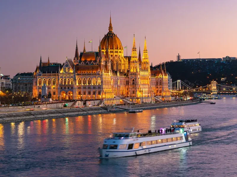 BCC-2025-EXPLORER-BUDAPEST-IN-NOVEMBER-HEADER_MOBILE