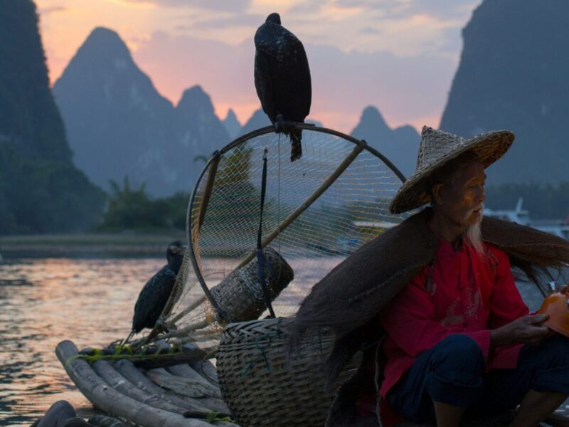 Red and White Illustrative Japan Country Introduction Education Presentation