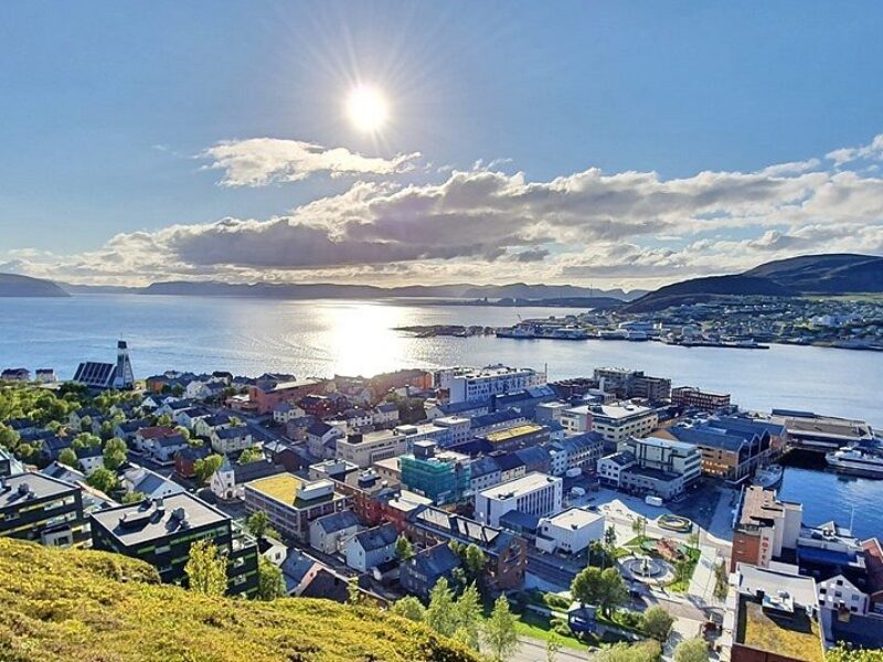 beatiful-view-over-hammerfest