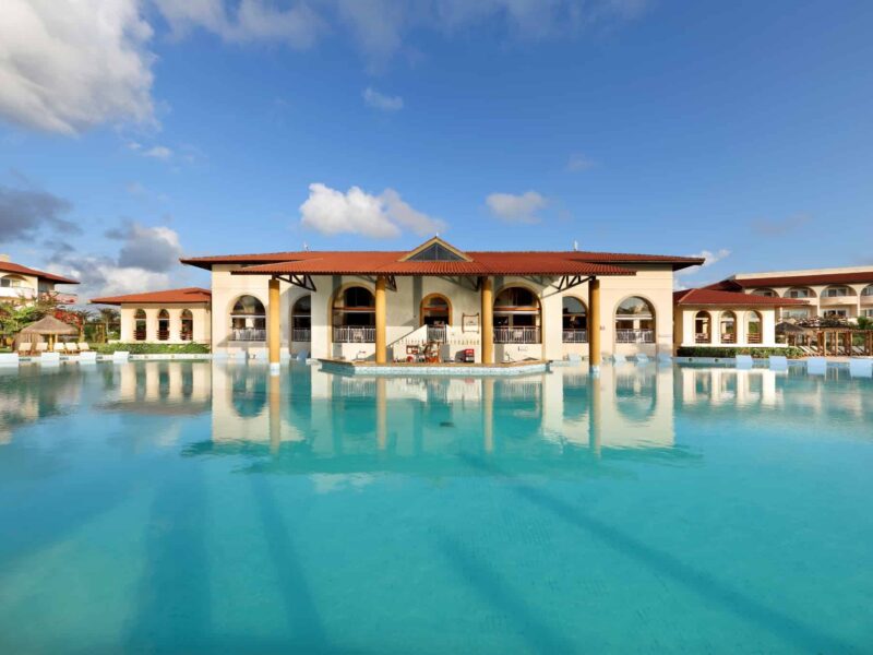 Grand_Palladium_Imbassai_Resort_Spa_piscina_principal8